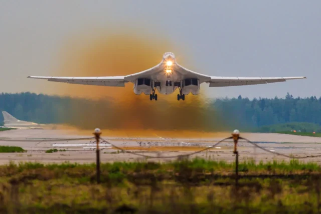Кошмар НАТО: русские инженеры внедрили в Ту-160М2 гиперзвуковые ракеты