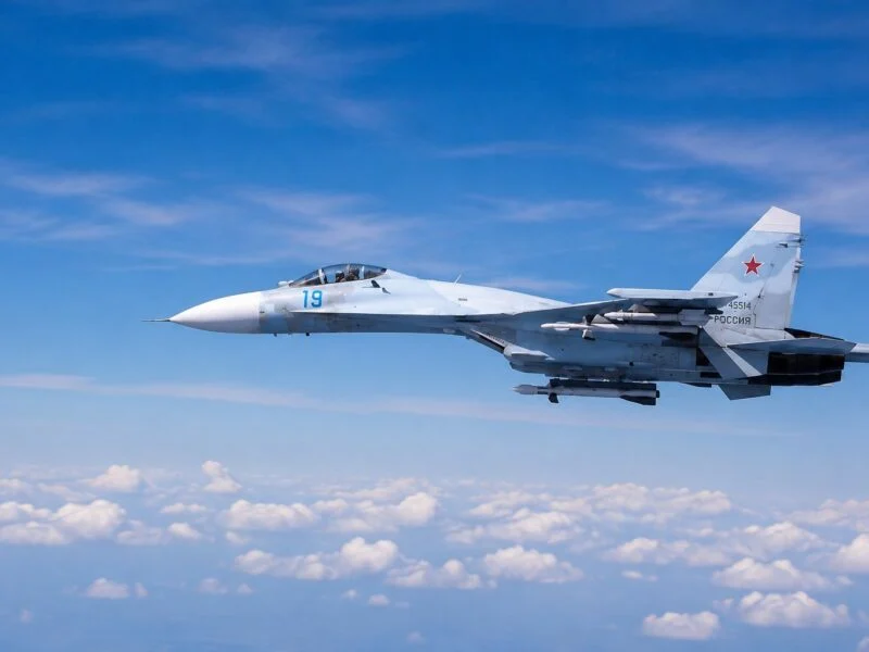 Рискованный манёвр: новая тактика Су-34 вскрывает украинские системы ПВО